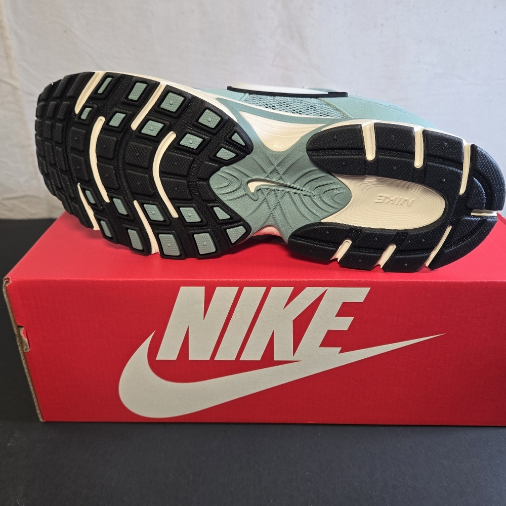 Nike V5 RNR Suede Womens Sneakers Sz 9 - Picture 11 of 14